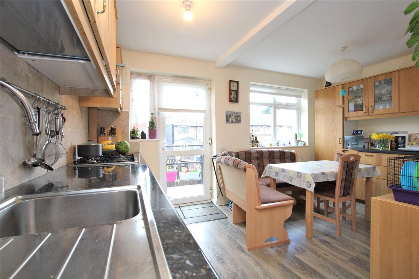 3 bedroom house for sale in London | Robinson Jackson