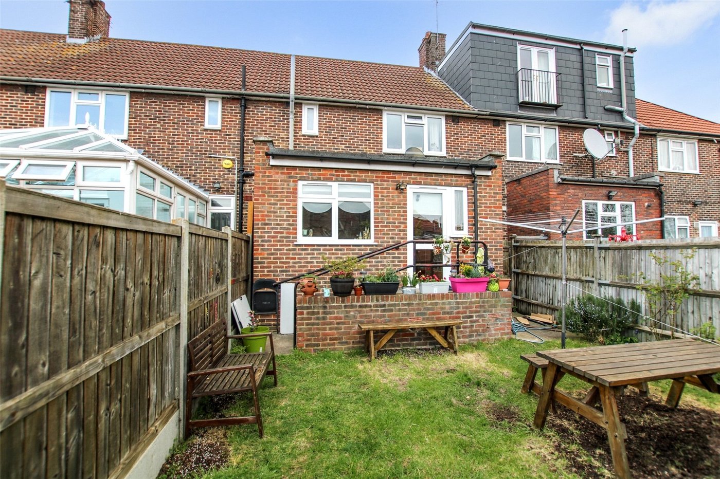 3 bedroom house for sale in London | Robinson Jackson