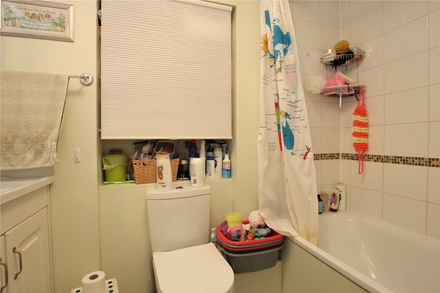 3 bedroom house for sale in London | Robinson Jackson