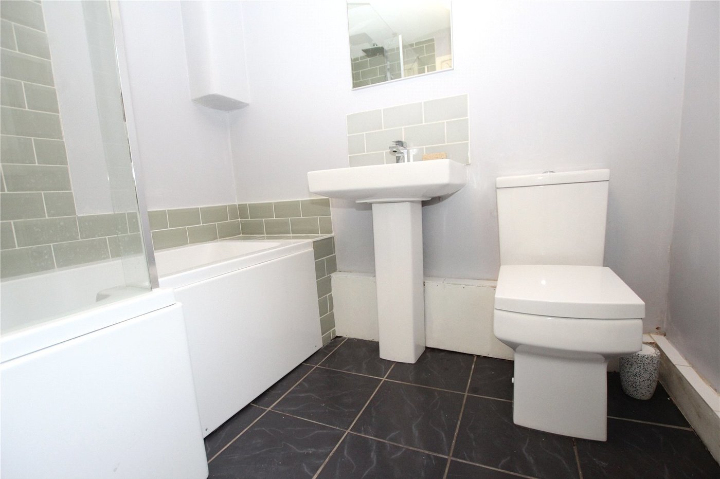 2 bedroom house for sale in Plumstead Common | Robinson Jackson