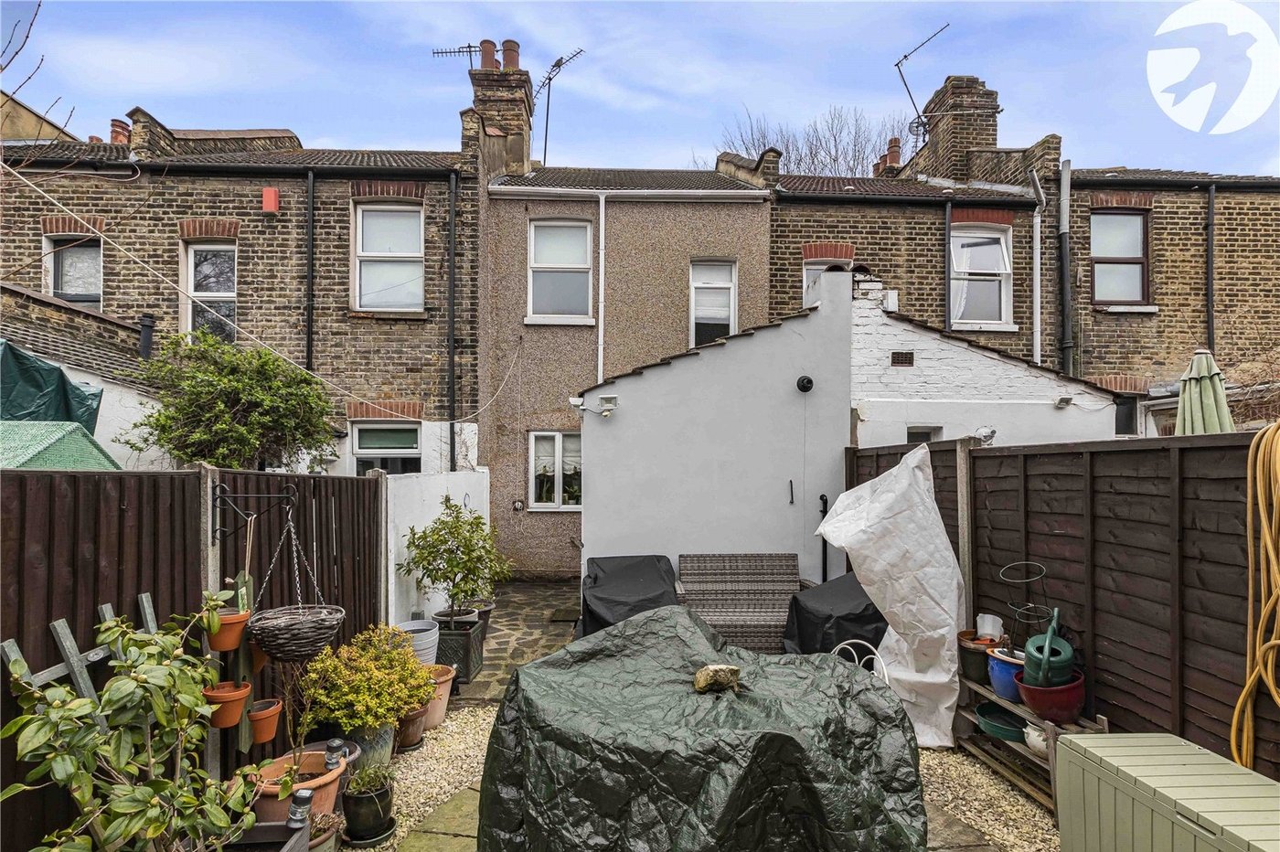 2 bedroom house for sale in Plumstead Common | Robinson Jackson