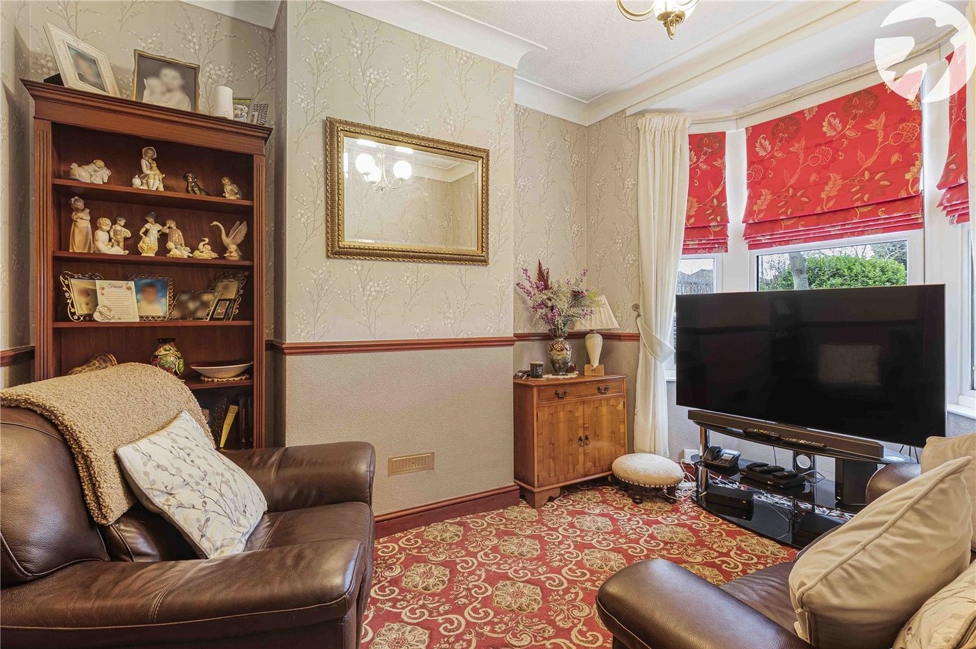 2 bedroom house for sale in Plumstead Common | Robinson Jackson
