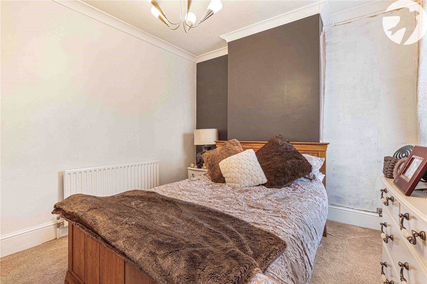 2 bedroom house for sale in Plumstead Common | Robinson Jackson