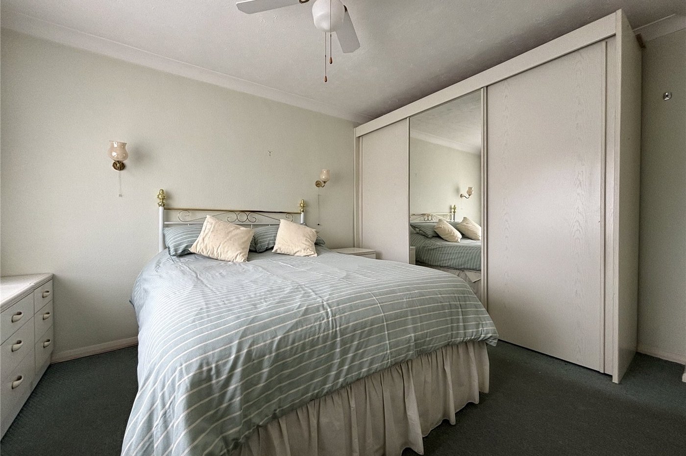 3 bedroom bungalow for sale in Chatham | Robinson Michael & Jackson