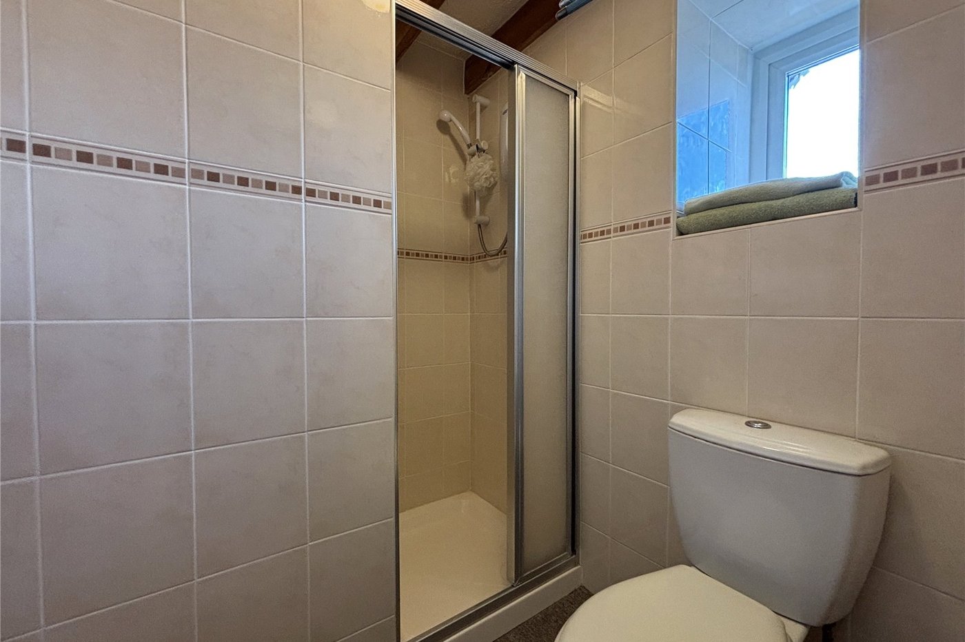 3 bedroom bungalow for sale in Chatham | Robinson Michael & Jackson