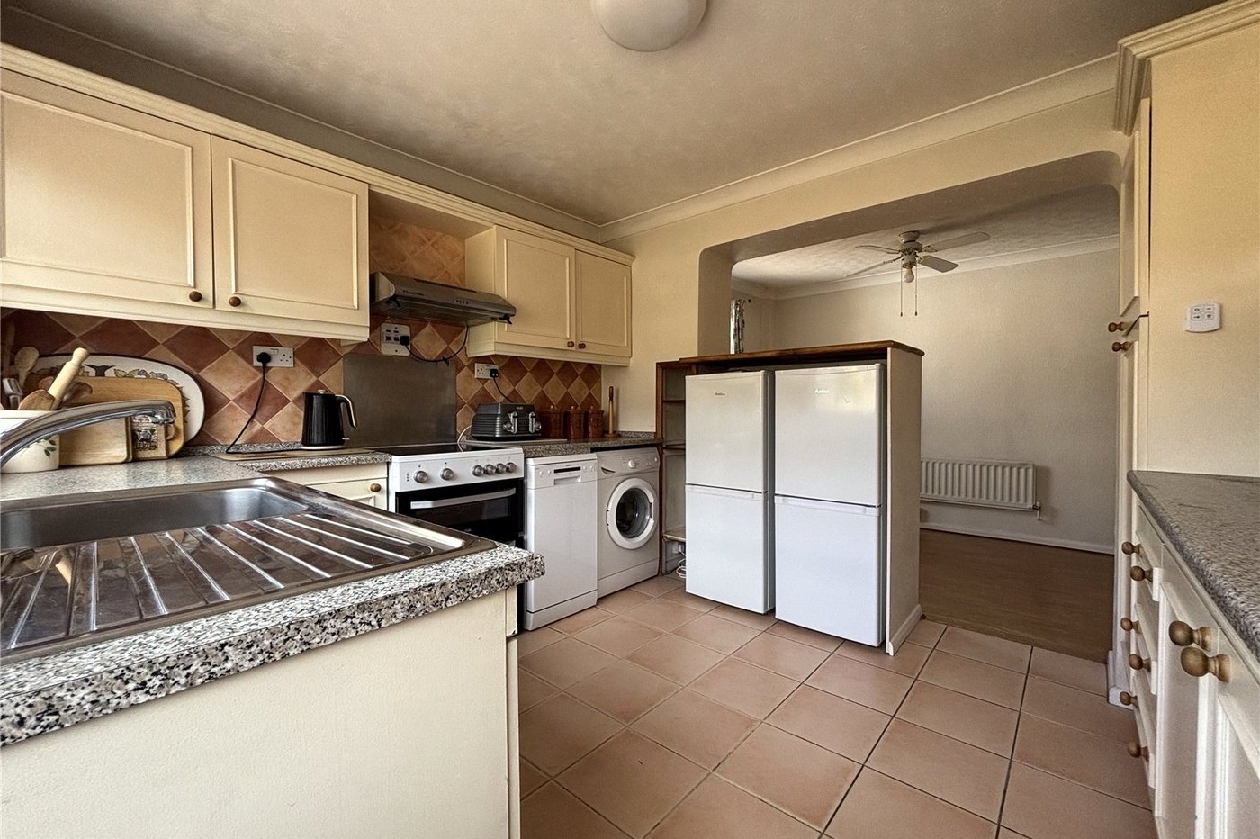 3 bedroom bungalow for sale in Chatham | Robinson Michael & Jackson