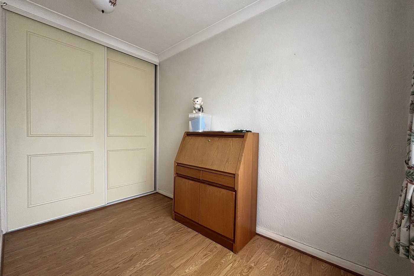 3 bedroom bungalow for sale in Chatham | Robinson Michael & Jackson