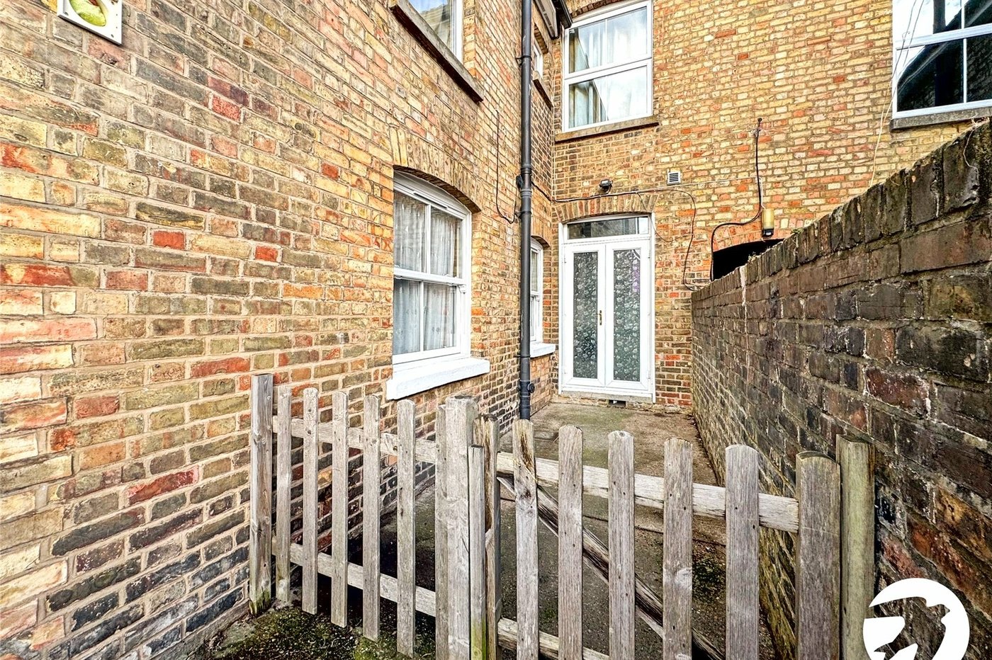 1 bedroom property for sale in Maidstone | Robinson Michael & Jackson