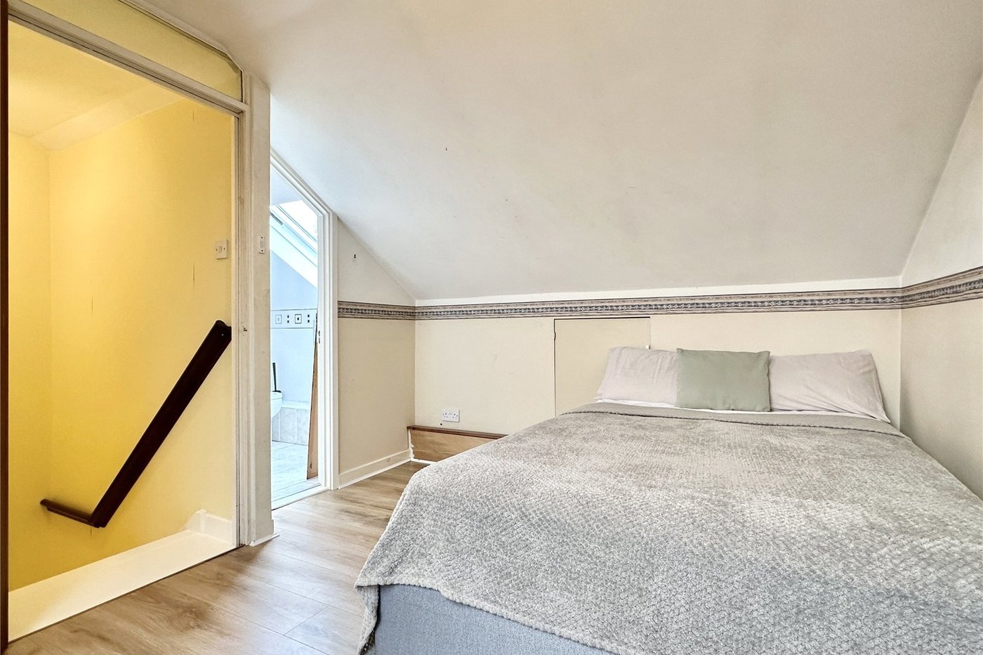 4 bedroom house for sale in Hextable | Robinson Jackson