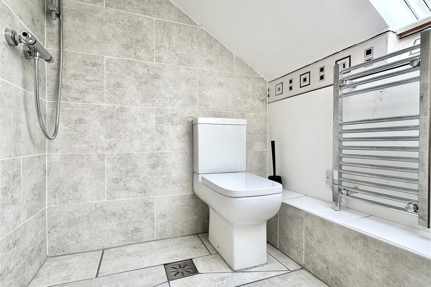 4 bedroom house for sale in Hextable | Robinson Jackson