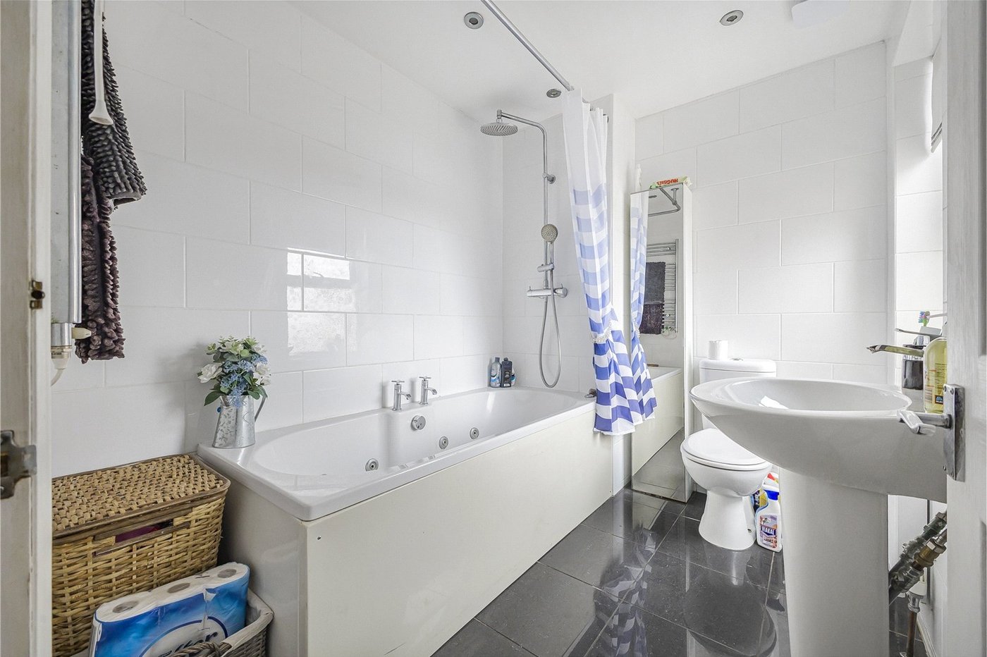 3 bedroom house for sale in Hextable | Robinson Jackson