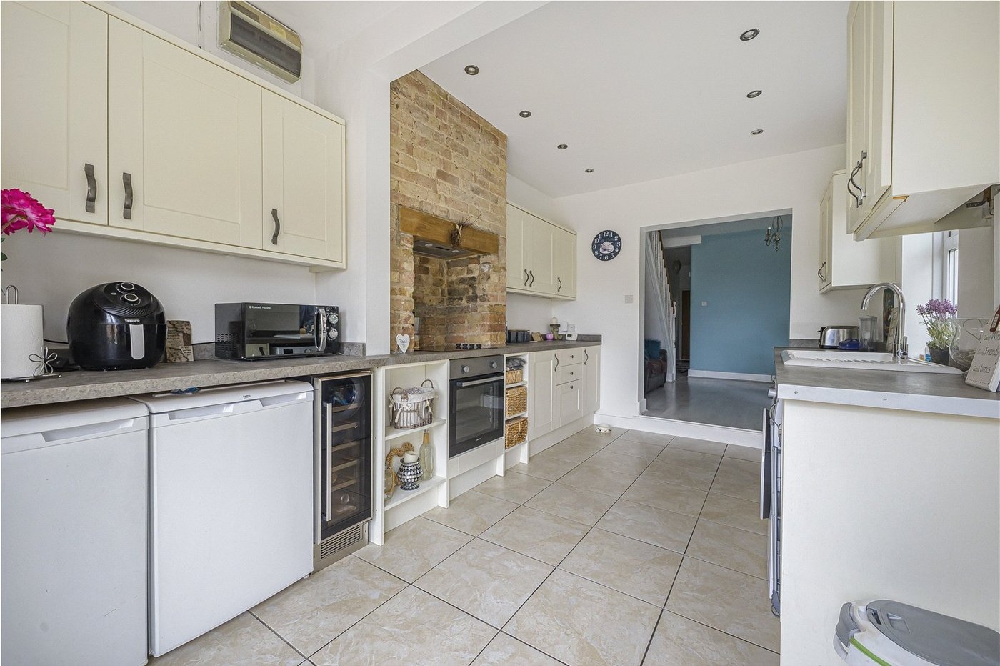 3 bedroom house for sale in Hextable | Robinson Jackson