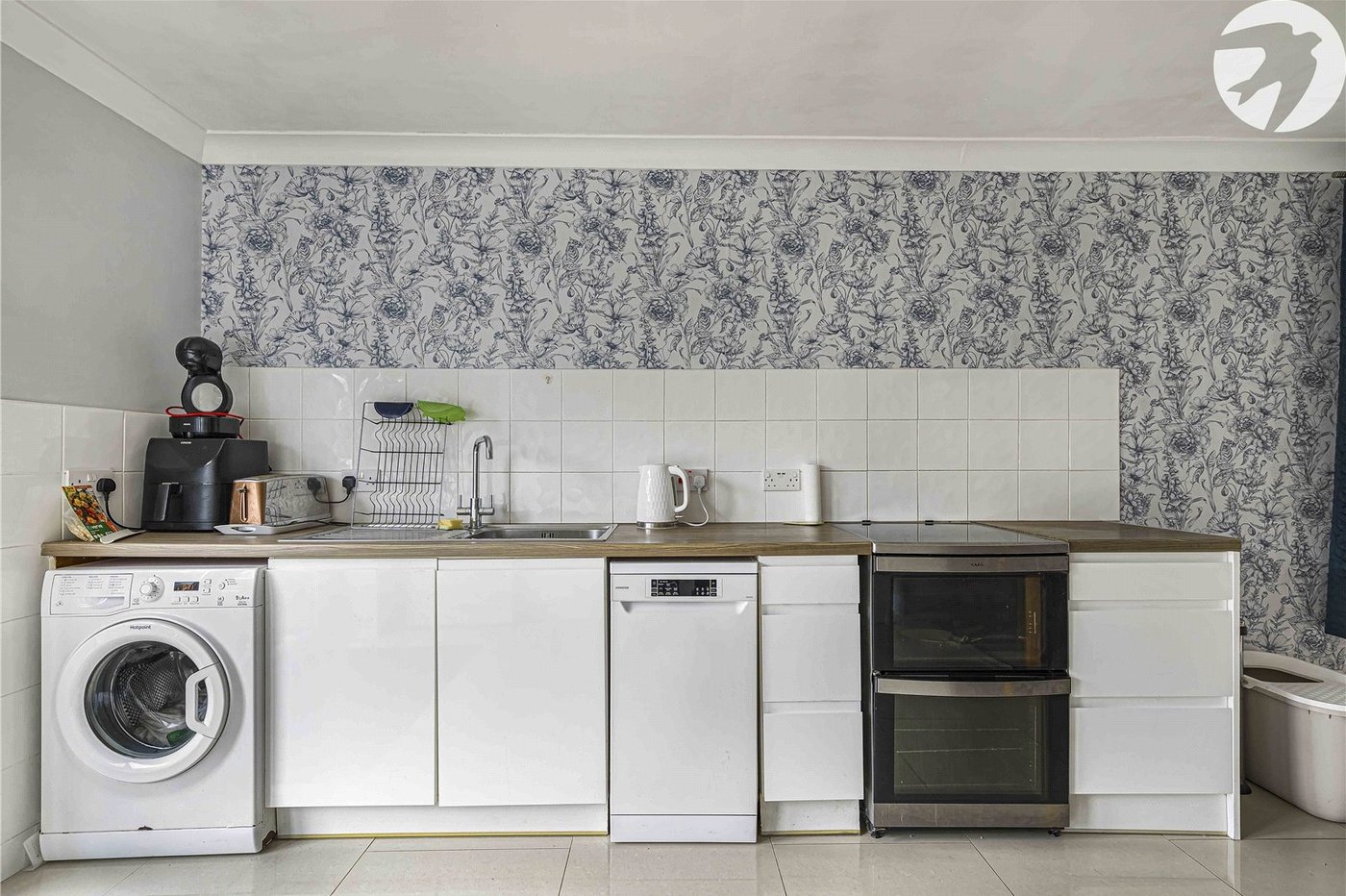 3 bedroom house for sale in Cliffe Woods | Robinson Michael & Jackson