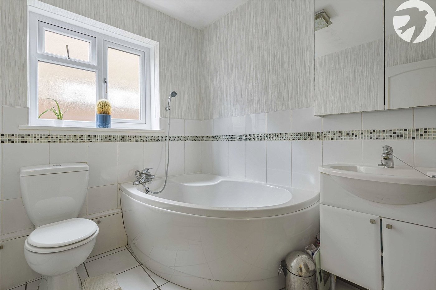 3 bedroom house for sale in Cliffe Woods | Robinson Michael & Jackson