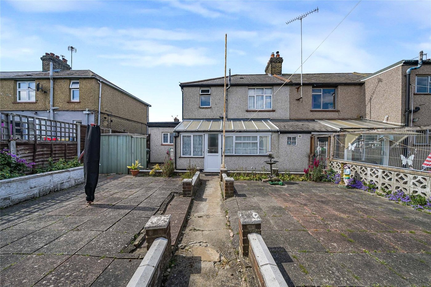 3 bedroom house for sale in Swanscombe | Robinson Jackson