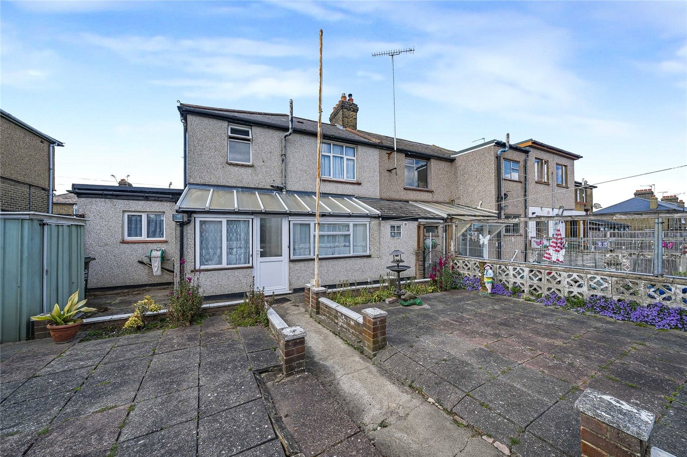 3 bedroom house for sale in Swanscombe | Robinson Jackson