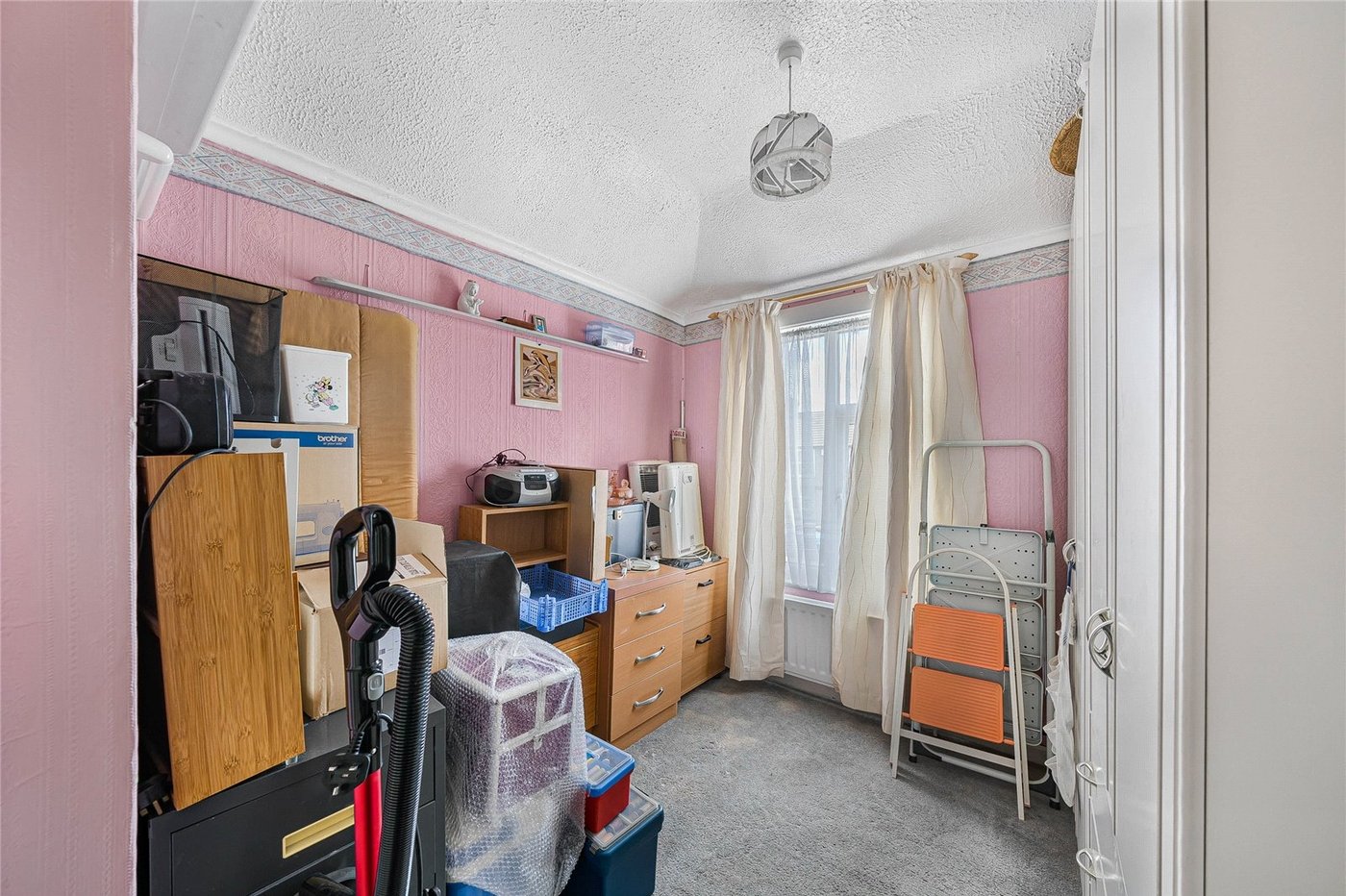 3 bedroom house for sale in Swanscombe | Robinson Jackson