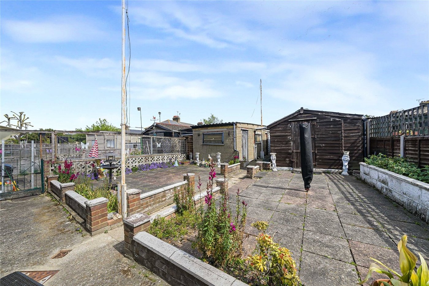 3 bedroom house for sale in Swanscombe | Robinson Jackson