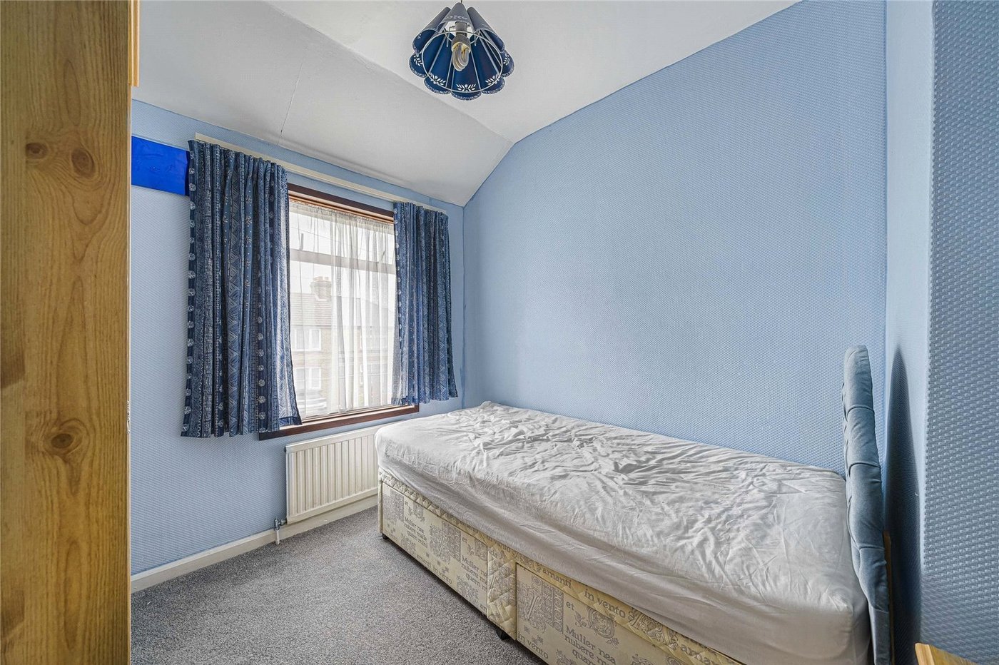 3 bedroom house for sale in Swanscombe | Robinson Jackson