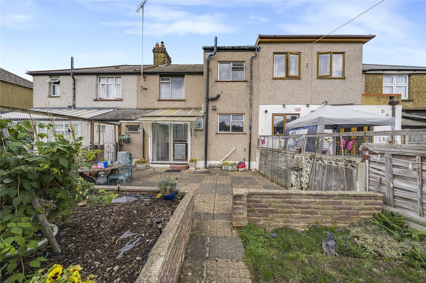 3 bedroom house for sale in Swanscombe | Robinson Jackson