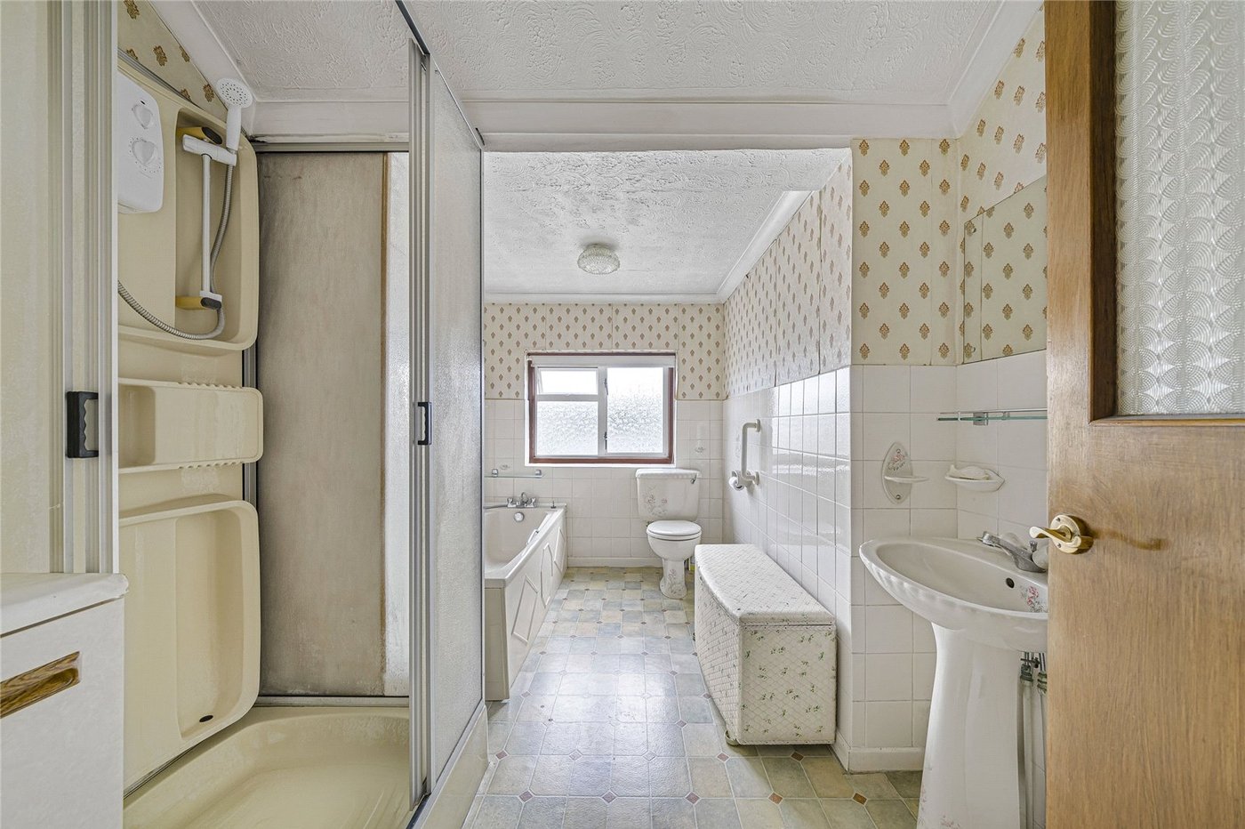 3 bedroom house for sale in Swanscombe | Robinson Jackson