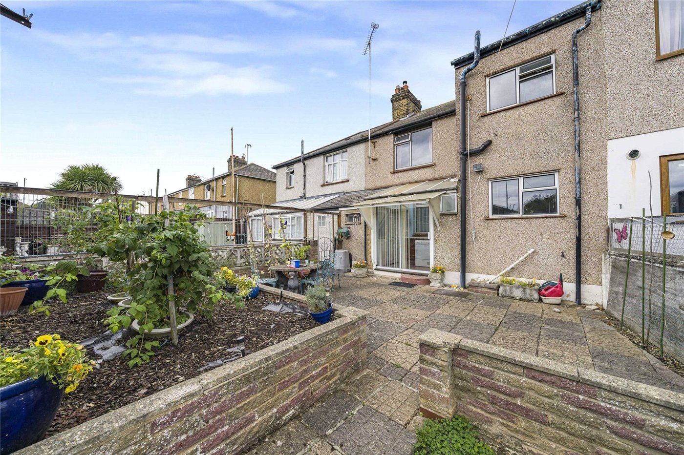 3 bedroom house for sale in Swanscombe | Robinson Jackson
