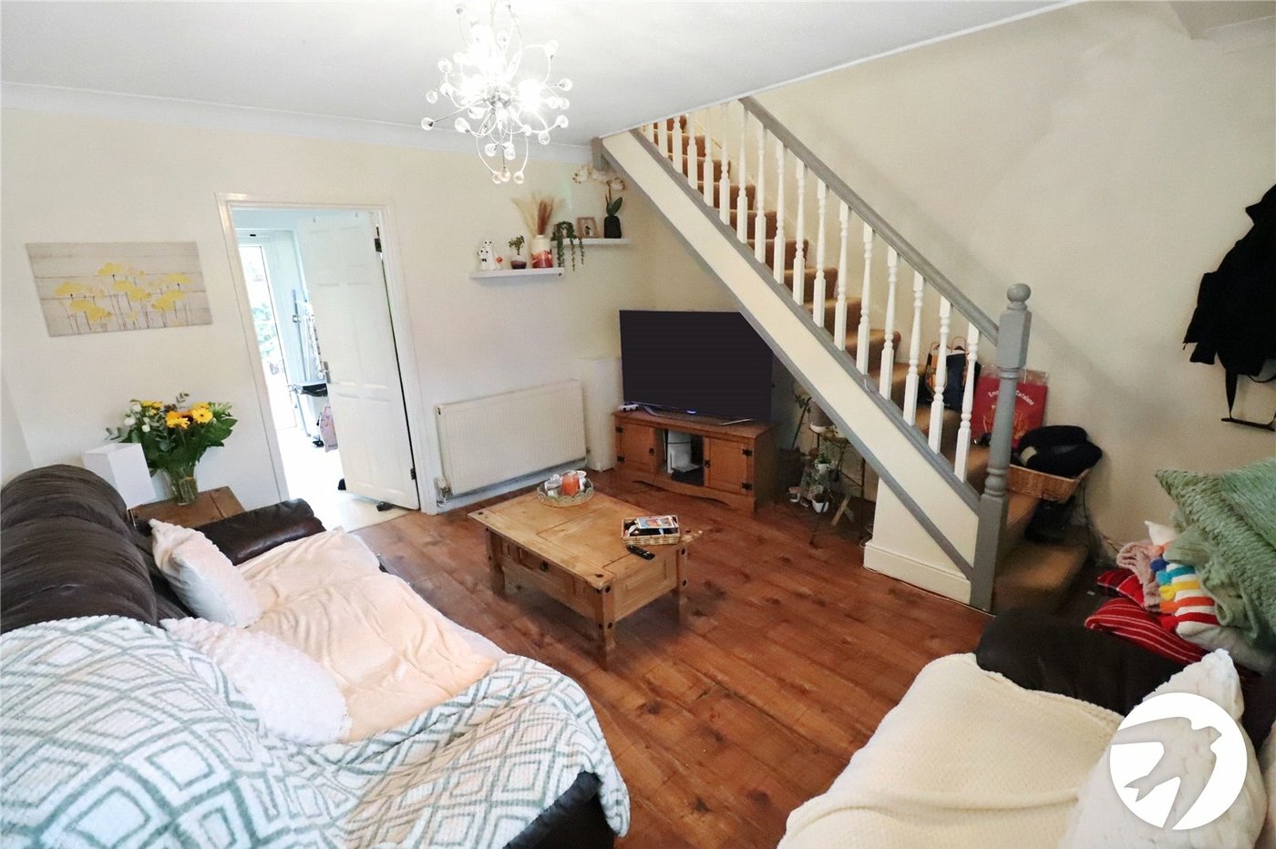 2 bedroom house for sale in London | Robinson Jackson