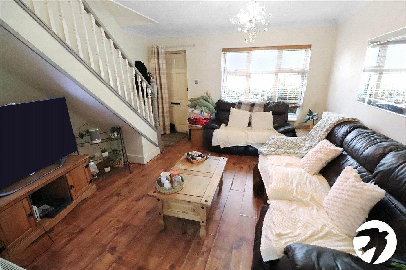 2 bedroom house for sale in London | Robinson Jackson