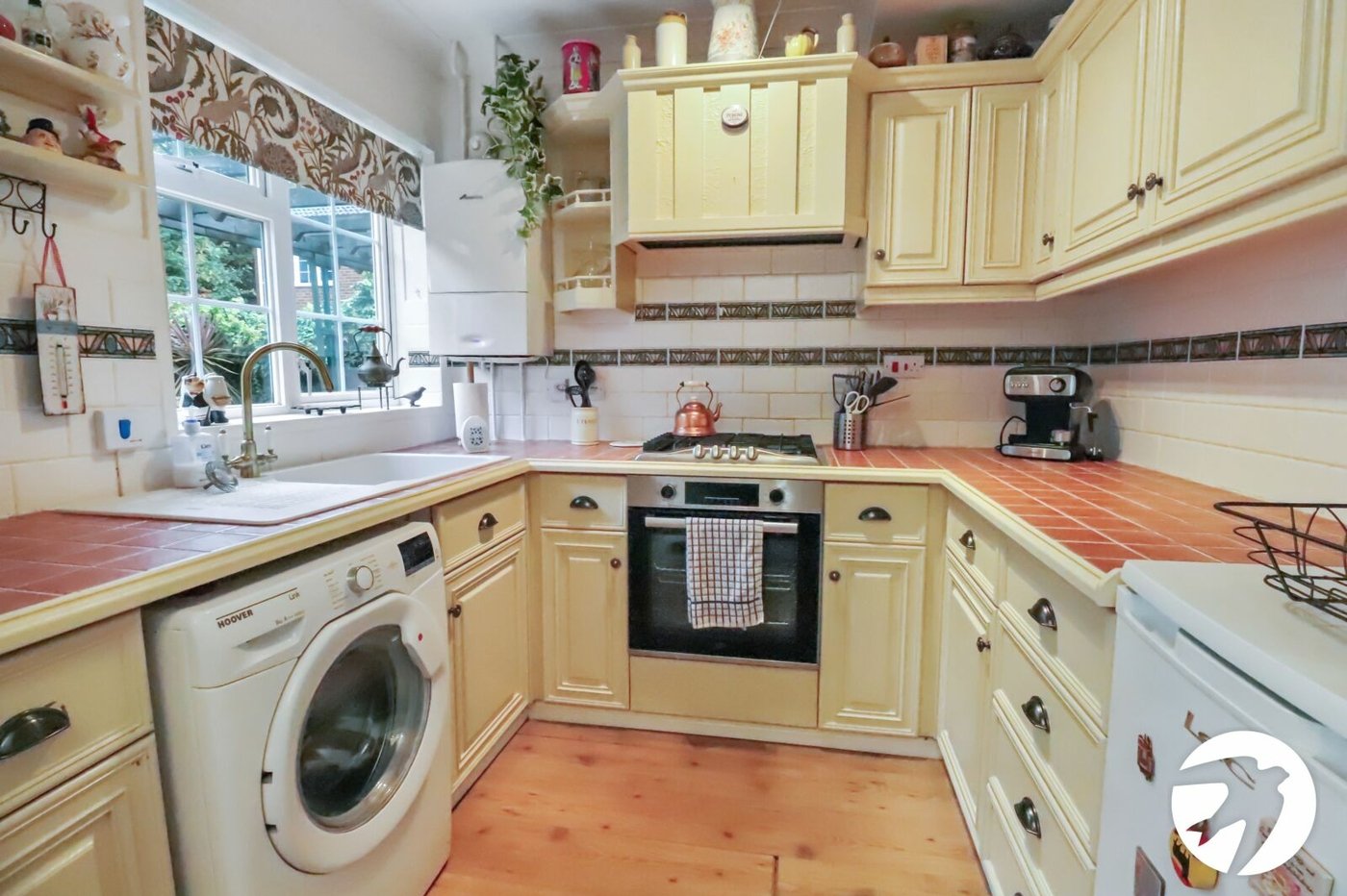 2 bedroom house for sale in London | Robinson Jackson