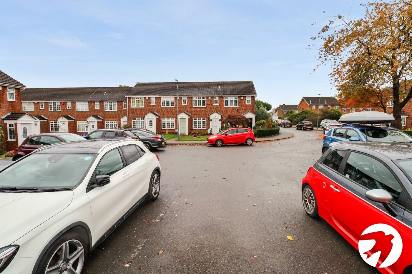 2 bedroom house for sale in London | Robinson Jackson