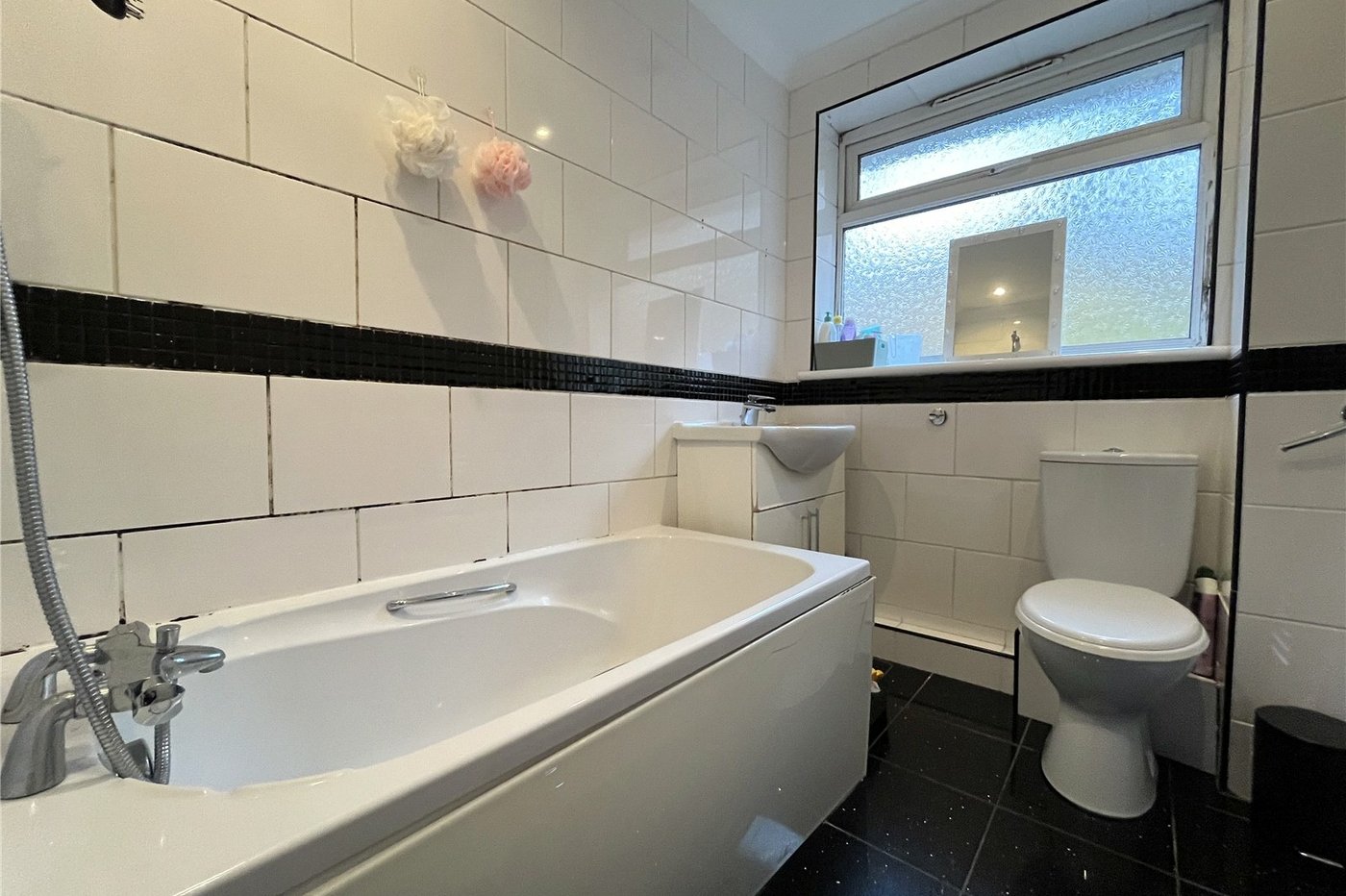 2 bedroom house to rent in Chatham | Robinson Michael & Jackson