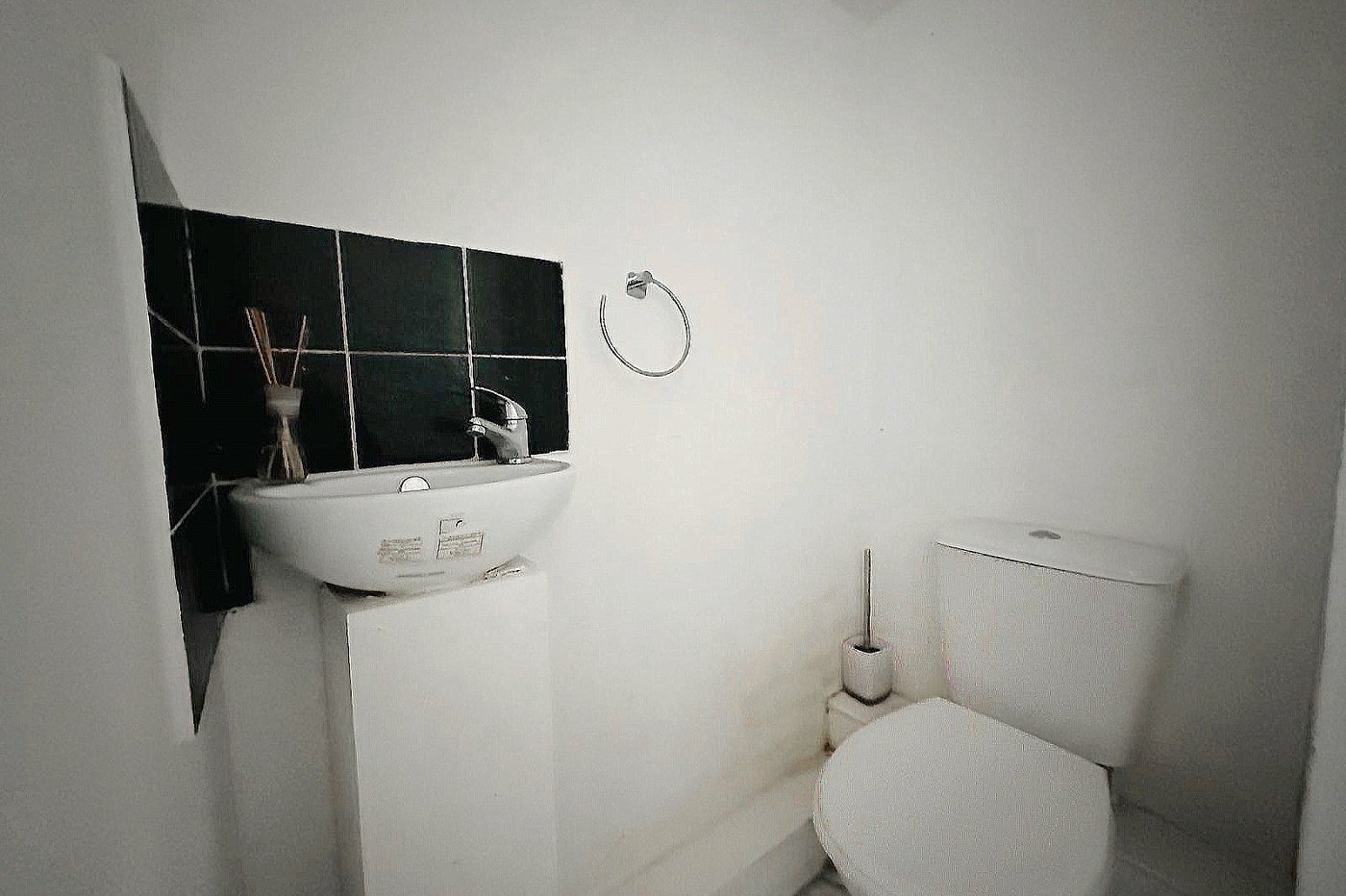 3 bedroom house for sale in Bromley | Robinson Jackson