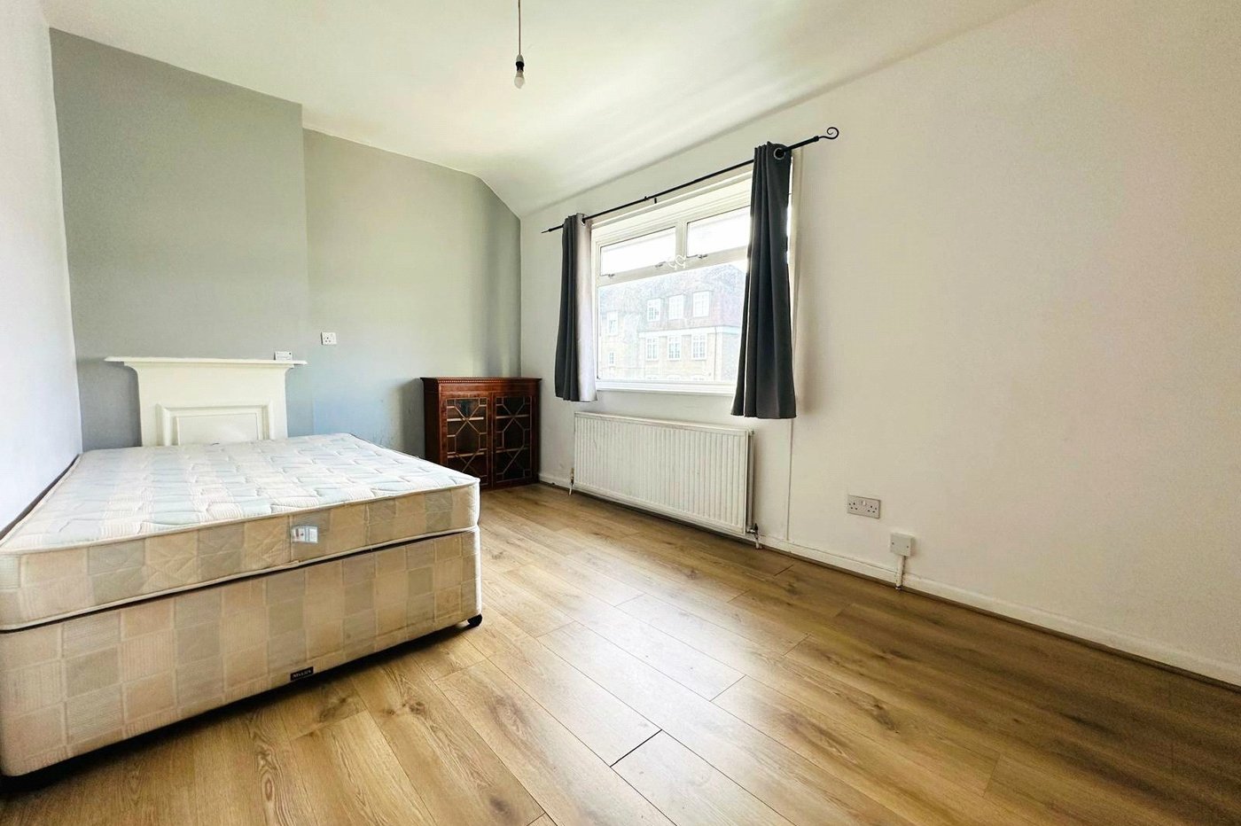 3 bedroom house for sale in Bromley | Robinson Jackson