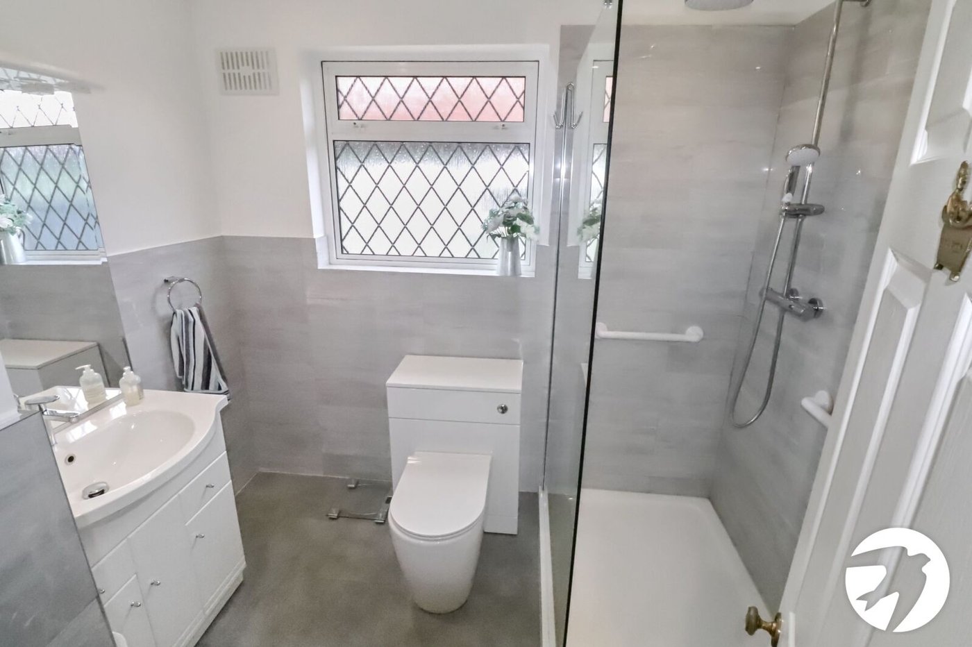 2 bedroom bungalow for sale in Belvedere | Robinson Jackson