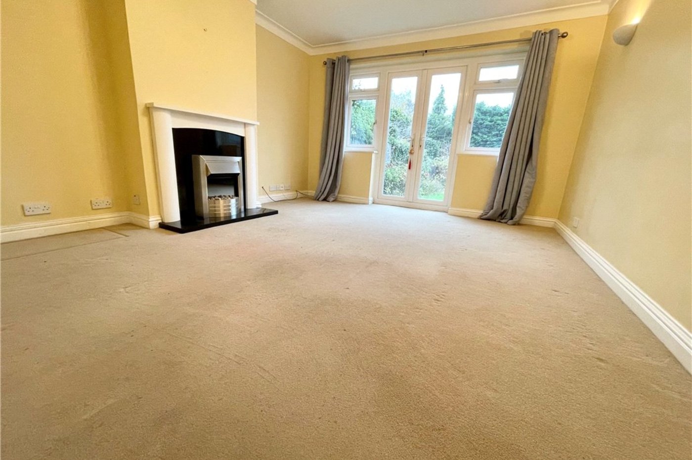 3 bedroom bungalow for sale in Orpington | Robinson Jackson