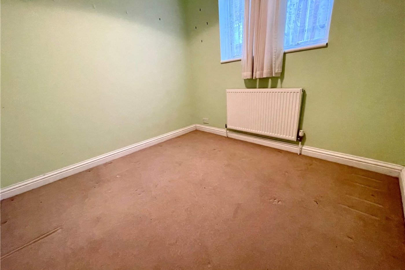 3 bedroom bungalow for sale in Orpington | Robinson Jackson