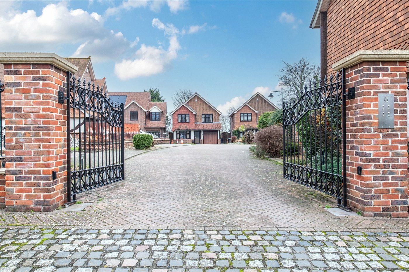 4 bedroom house for sale in Northfleet | Robinson Michael & Jackson