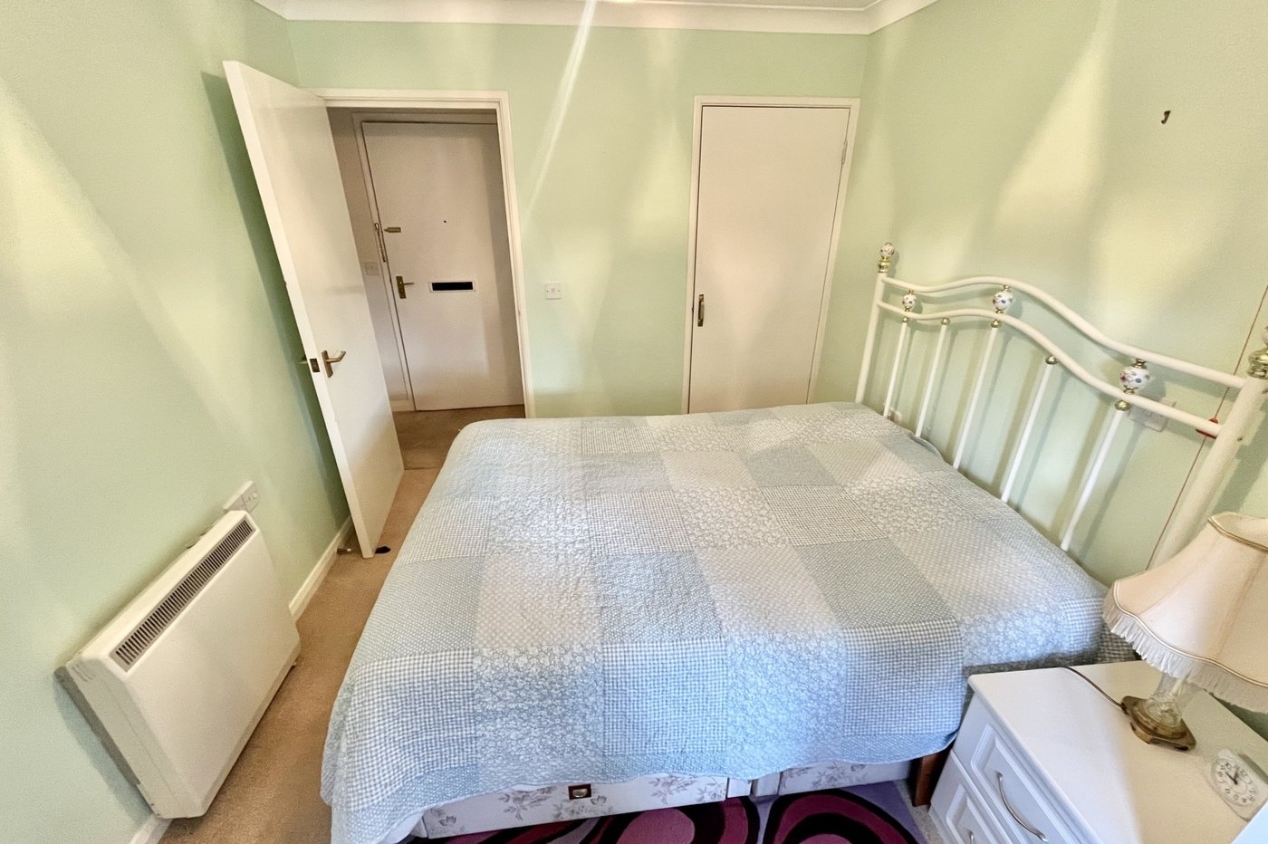 1 bedroom property for sale in Hatherley Crescent | Robinson Jackson