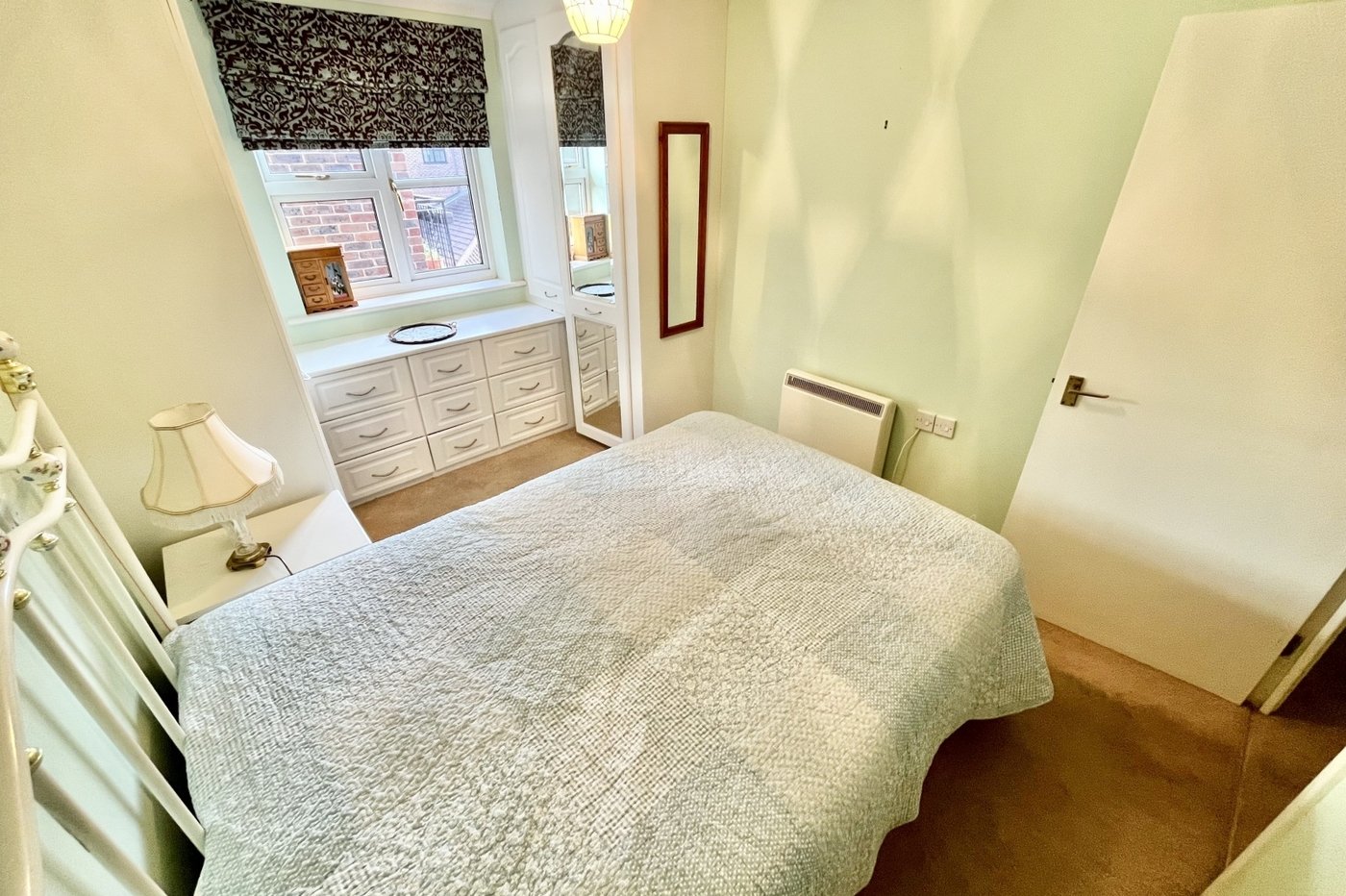 1 bedroom property for sale in Hatherley Crescent | Robinson Jackson