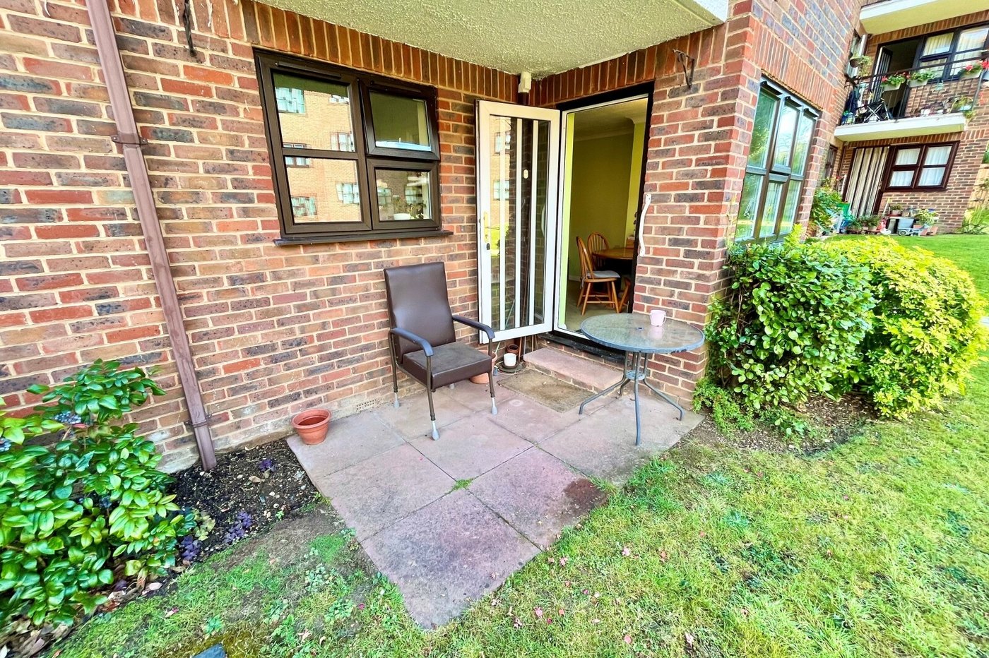 2 bedroom property for sale in Hatherley Crescent | Robinson Jackson