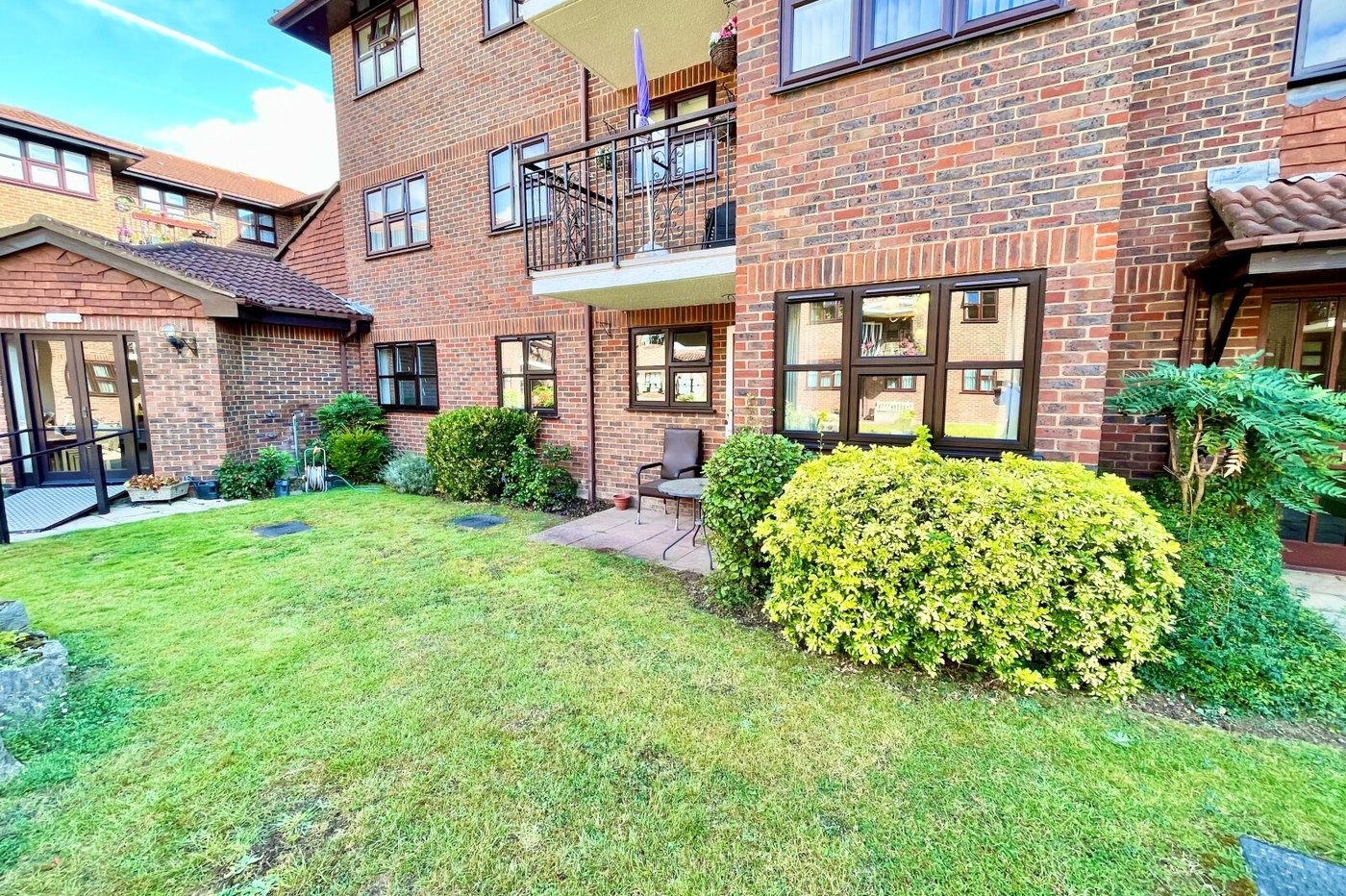 2 bedroom property for sale in Hatherley Crescent | Robinson Jackson
