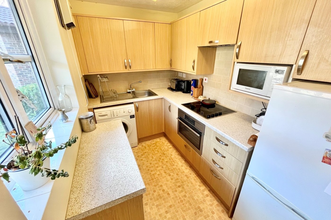 2 bedroom property for sale in Hatherley Crescent | Robinson Jackson
