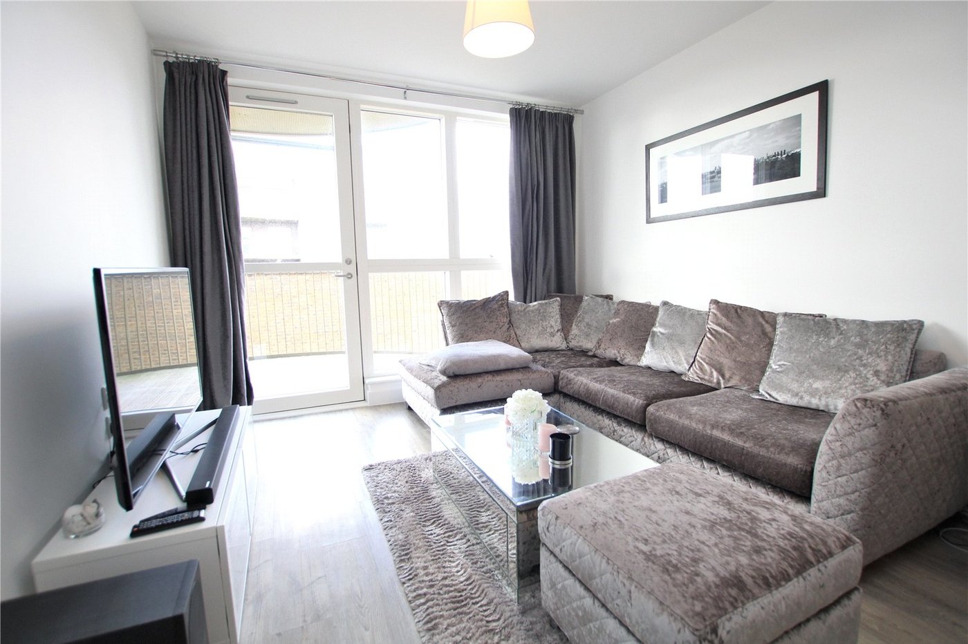 1 bedroom property for sale in Kidbrooke Village | Robinson Jackson