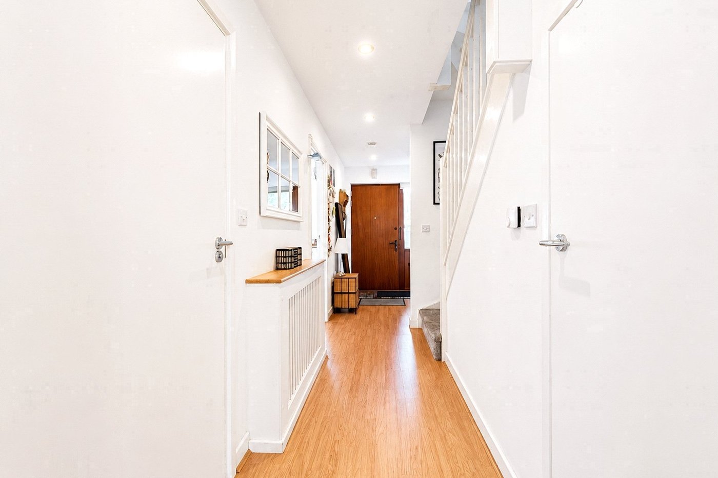 3 bedroom house for sale in London | Robinson Jackson