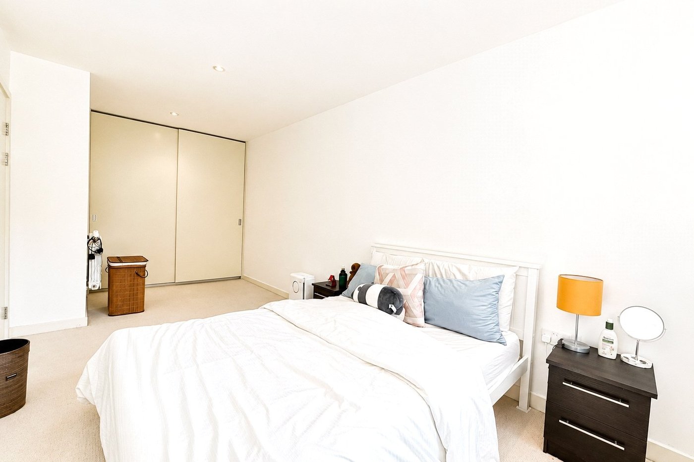 1 bedroom property for sale in London | Robinson Jackson