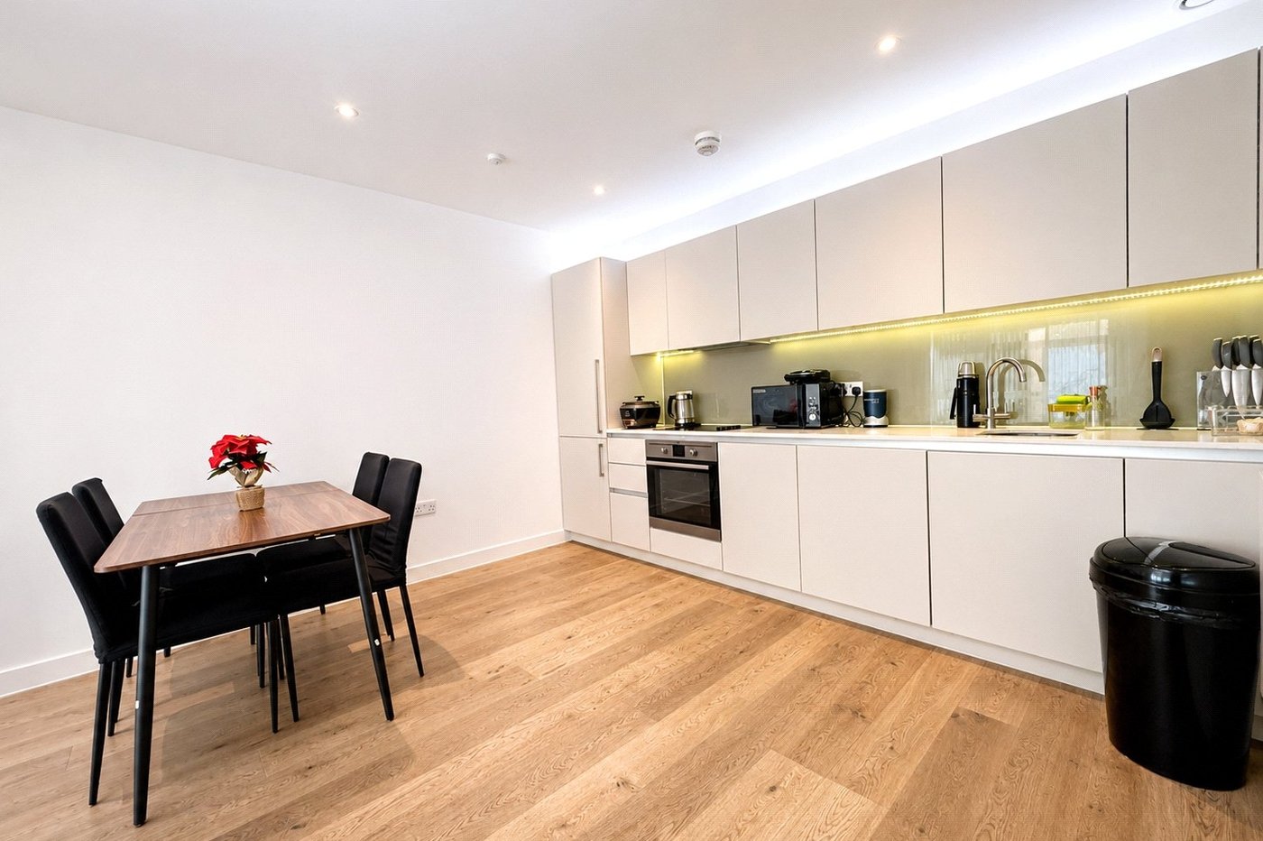 1 bedroom property for sale in London | Robinson Jackson