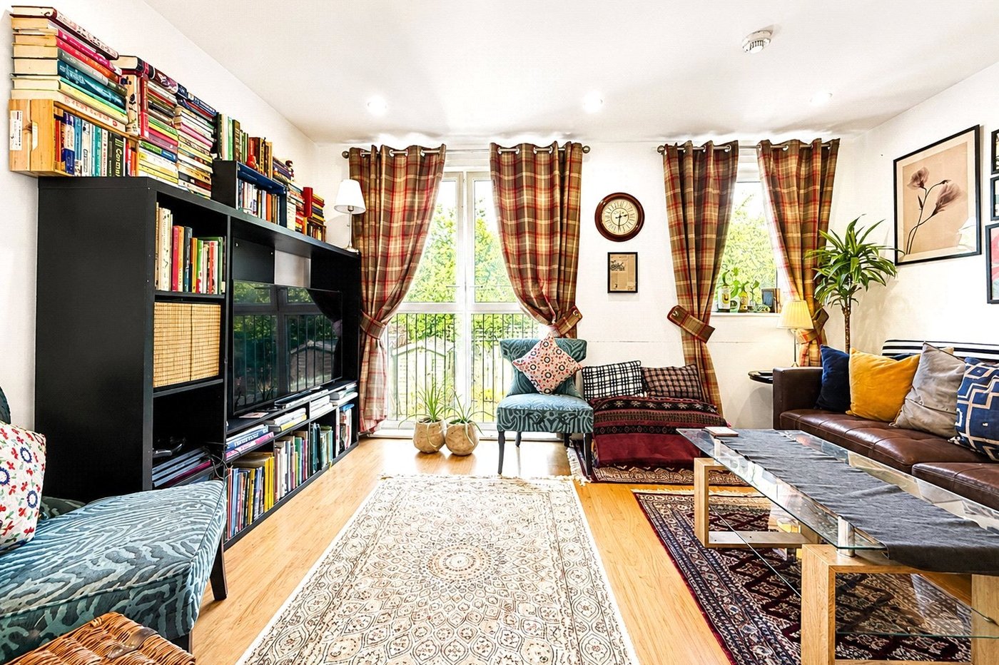 3 bedroom house for sale in London | Robinson Jackson