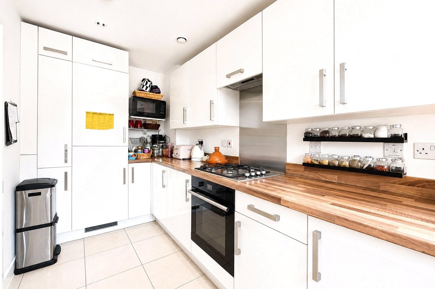 3 bedroom house for sale in London | Robinson Jackson