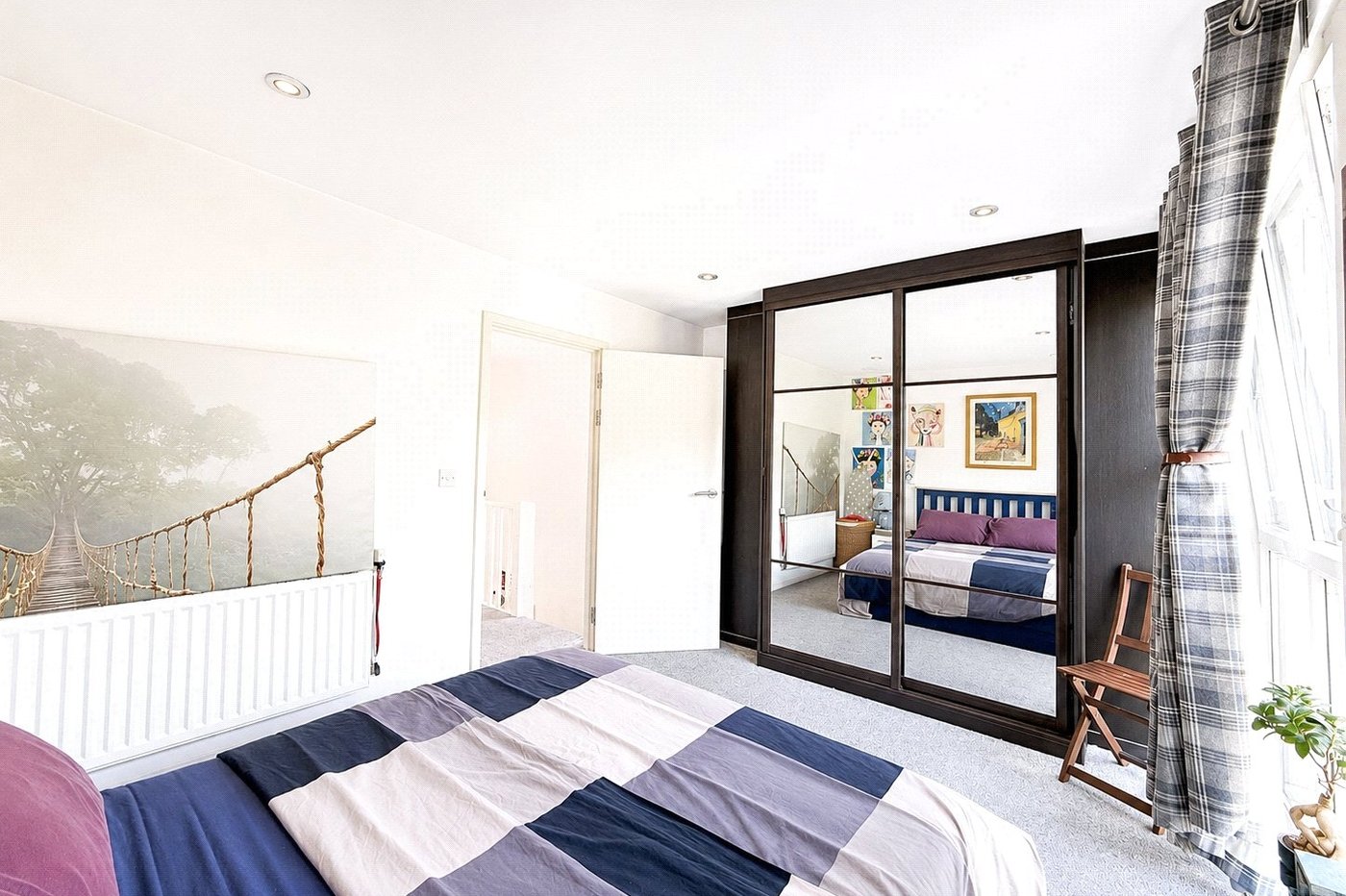 3 bedroom house for sale in London | Robinson Jackson