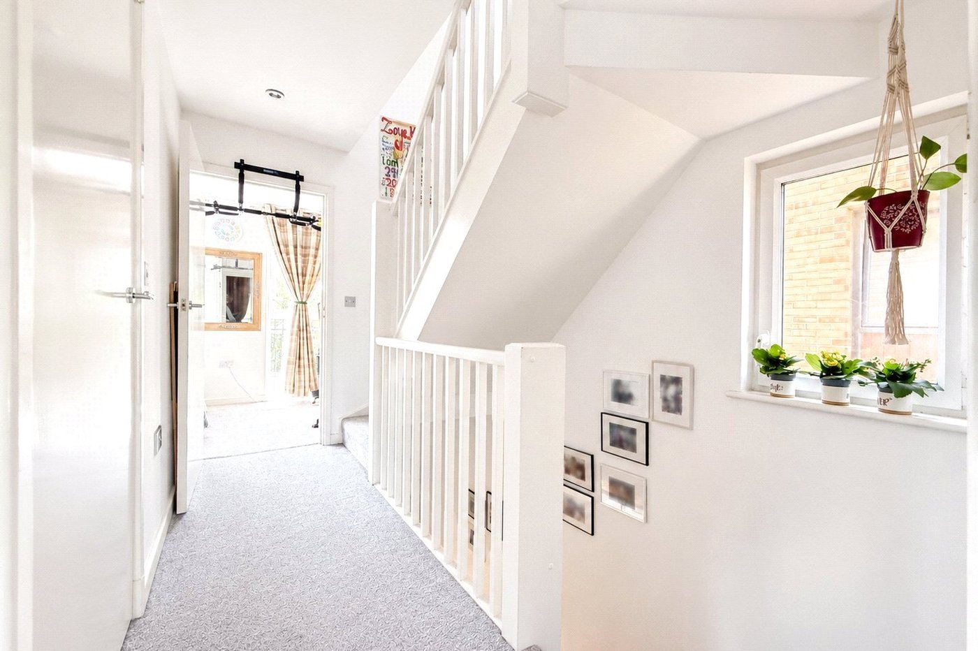 3 bedroom house for sale in London | Robinson Jackson